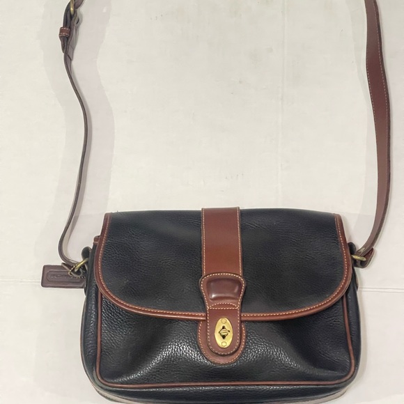 Coach Vintage Sheridan pebbled leather  crossbody bag black tan trim mad… - Picture 4 of 12